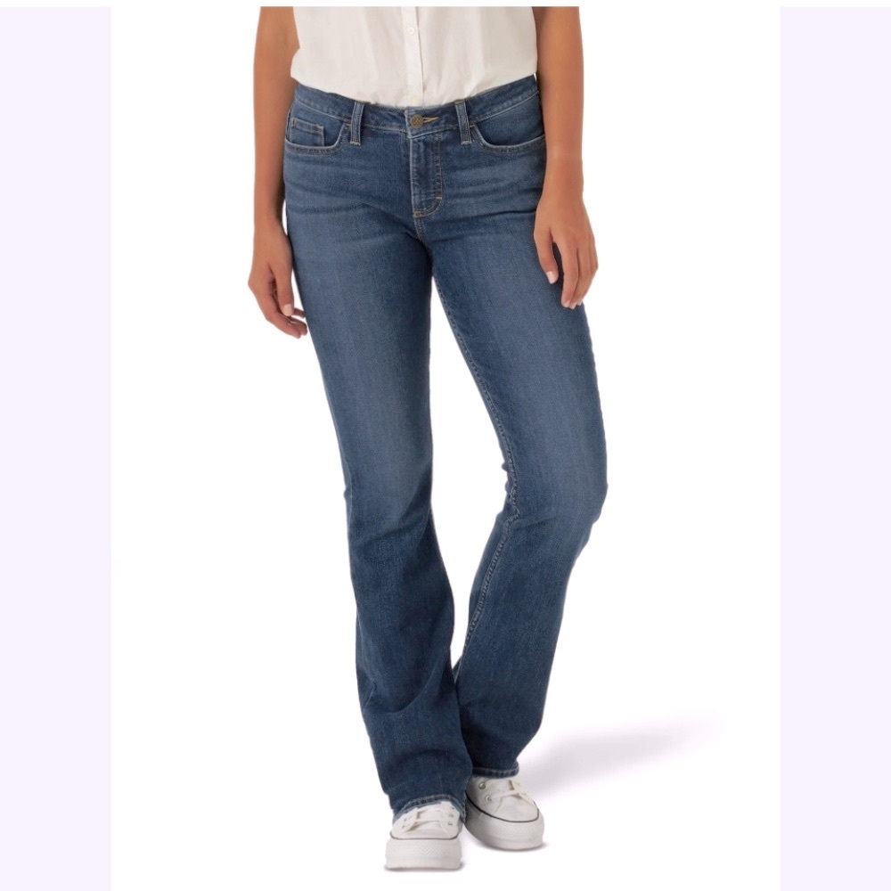 LEE Blue Midrise Bootcut Jeans Size 10P NWOT